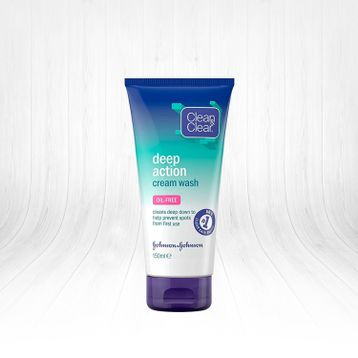 Clean Clear 150 ml Deep Action Cream Wash