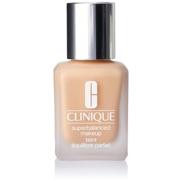 Clinique Superbalanced 04 Fondöten