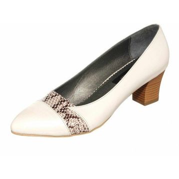 Costo Shoes KDR1813 Beyaz Yılan Baskılı Büyük Numara rahat Geniş Kalıp Yeni Sezon Kadın Ayakkabı