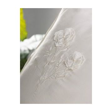 Cotton Box Pure Ekru 3D Nakışlı Çift Kişilik Saten Nevresim Takımı