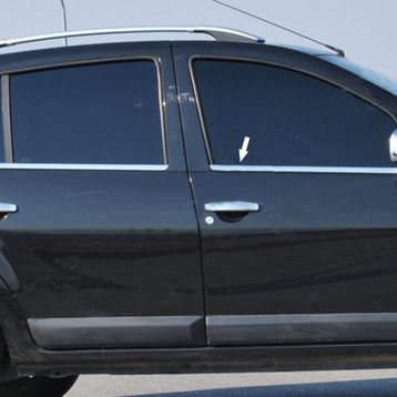 Dacia Sandero 2006-2012 4 Parça Paslanmaz Çelik Cam Çıtası