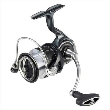 Daiwa 24 Luvias LT 4000XH Spin Makine