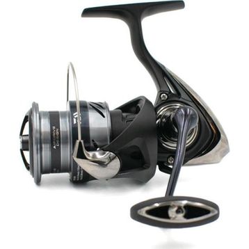 Daiwa Ninja 24 BS LT 3000C Spin Olta Makinesi