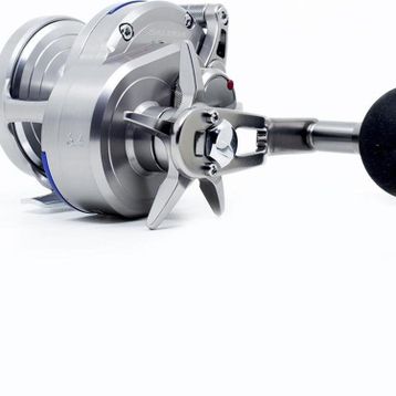Daiwa Saltiga 15 35NHL SOL EL Slow Jig Çıkrık Olta Makinesi