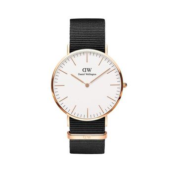 Daniel Wellington DW00100257 Kadın Kol Saati
