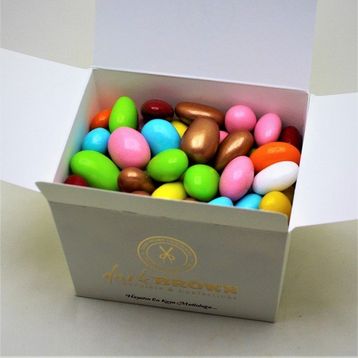 Dark Brown 1 kg Bademli Çikolata Dolgulu Renkli Draje Çikolatası