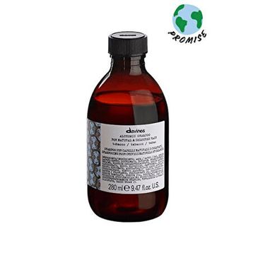 Davines Alchemic Tobacco Shampoo Kumral Koyu Kumral Saçlar 280 ml Beyaz Renk Tazeleyici Şampuan