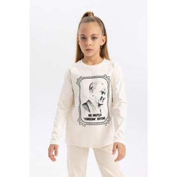 DeFacto B2427A823WN Ekru-ER99 29 Ekim Cumhuriyet Bayramı Atatürk Baskılı Bisiklet Yaka Penye Uzun Kollu Kız Çocuk T-shirt