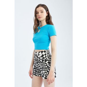 DeFacto Y1221AZ22SM Kadın Coool Bisiklet Yaka Önü Dekolteli Basic Kısa Kollu Crop Top