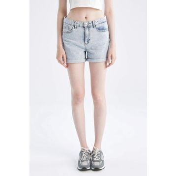 DeFacto Y8861AZ22HS Wanna Katlamalı Paça Yıkamalı Jean Mini Şort