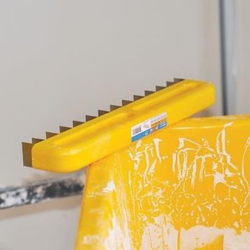 Dekor 117 35 cm Alçı Sistre