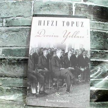 DEVRIM YILLARI - HIFZI TOPUZ