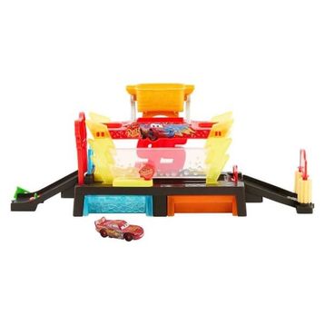 Disney JBM70 Pixar Cars Renk Değiştiren McQueen ile Araba Yıkama Oyun Seti