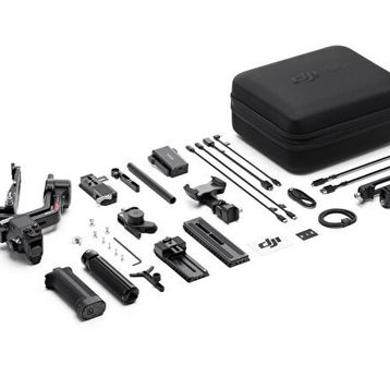 DJI RS 4 Pro Combo Gimbal