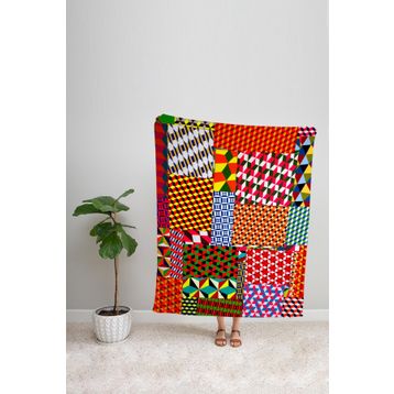 Ejoya 90616 Modern Desenli Polar TV Battaniyesi