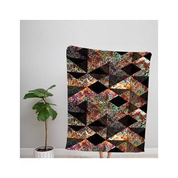 Ejoya 92943 Modern Desenli Polar TV Battaniyesi
