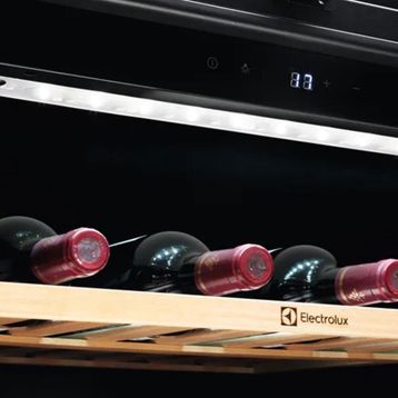 Electrolux EWUS052B5B 35 Şişe Tezgahaltı Solo Şarap Dolabı