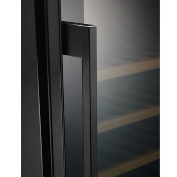 Electrolux EWUS052B5B 35 Şişe Tezgahaltı Solo Şarap Dolabı