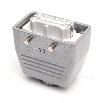 Emas EBM10PU30 10 Kontaklı 16 A Pg16 Metal Seri Uzatma Prizi