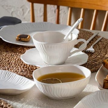 Emsan Flowery Porselen 6 Kişilik 30 Parça Kahvaltı Takımı