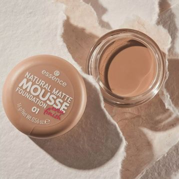 Essence Natural Matte Mousse No: 02 Fondöten
