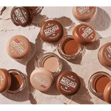Essence Natural Matte Mousse No: 04 Fondöten