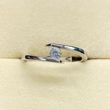 Eva Pırlanta 15 G Renk 0.15 Karat Pırlanta Tektaş Yüzük