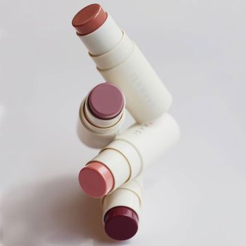 Farmasi 03 Flırt Stick Allık