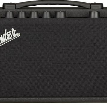 Fender LT40S Mustang Gitar Amfisi