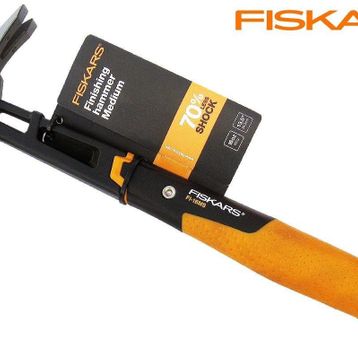 Fiskars 156000 Tırnaklı Çekiç
