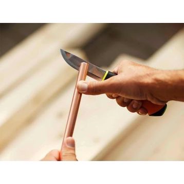 Fiskars 156018 28 x 8 m Bileyicili Ağır İş Bıçağı