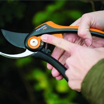 Fiskars Smartfit P68 Budama Makası
