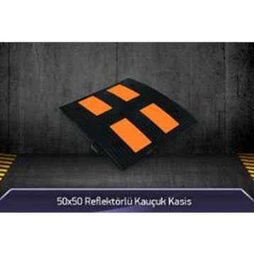 FM Trafik 50x50 Reflektörlü Kauçuk Kasis