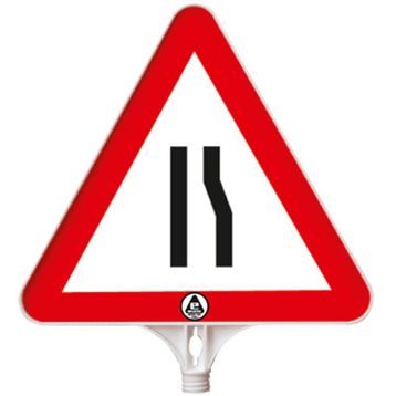 FM Trafik Sağdan Daralan Yol Üçgen Uyarı Levhası
