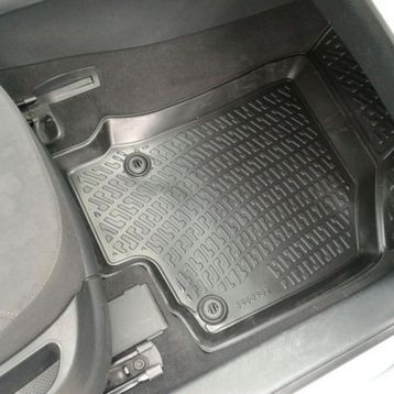Ford Focus HB 2012 Model 3D Havuzlu Paspas