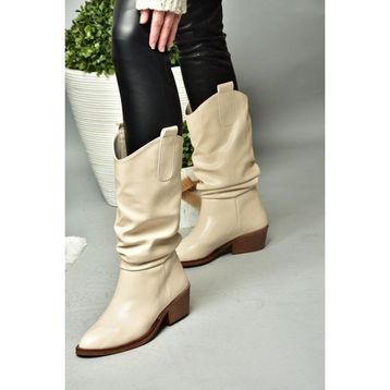 Fox Shoes R280080509 Bej Suni Deri Alçak Topuklu Büzgülü Kadın Çizme