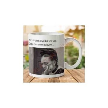 Frida Kahlo Kendi Halim Baskılı Kupa