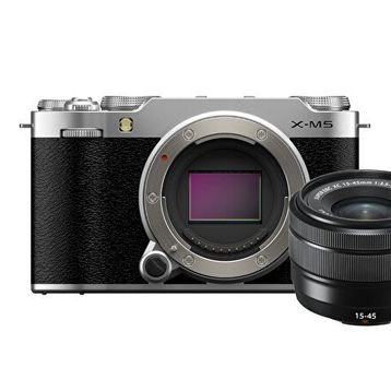 Fujifilm X-M5 + 15-45mm Lens Gümüş Aynasız Fotoğraf Makinesi