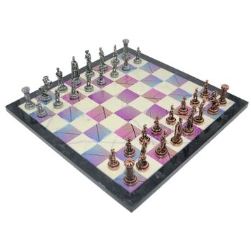 Gift Home Metal Satranç Takımı Orta Boy İngiliz Figürlü Antik Satranç Taşı ve MDF Bahar Desenli Satranç Tahtası
