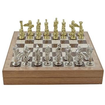 GiftHome Büyük Boy Metal Pegasus 36x36x6 cm Satranç Takımı Parlak ve Rustik Desenli Sandıklı MDF Tahtası
