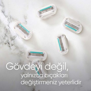 Gillette Venüs Deluxe Smooth 5 Bıçaklı 4 Adet Yedek Bıçak