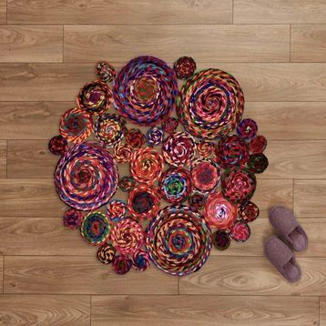Giz Home Y13 Bolero 120x120 cm Renkli Örgü Halı