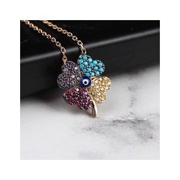 Glorria CM0230 Altın Renkli Taşlı Yonca Kolye