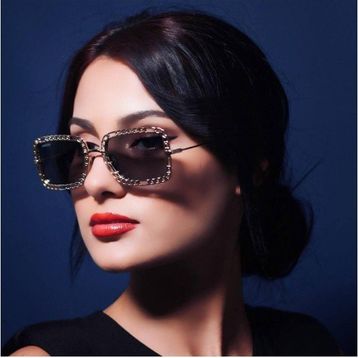 Gucci GG1112S 001 54-22 Kadın Füme Mat Camlı Altın Çerçeve Dikdörtgen Güneş Gözlüğü