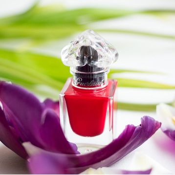 Guerlain La Petite Robe 002 Oje