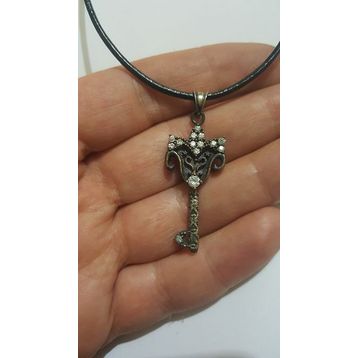 Gümüş 925 Ayar Zirkon Taşlı Anahtar Kolye