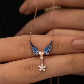 Gumush Çiçekli Kanatlı Kalpli Gümüş Kolye