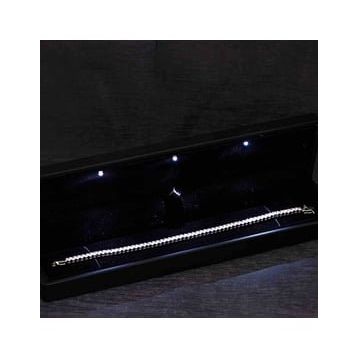 Gumush T8427 Işıklı Kutulu 4 mm Beyaz Taşlı Su Yolu Kadın Gümüş Bileklik