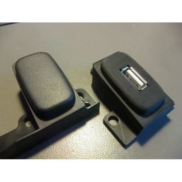 Honda Civic 2006 Orta Konsol Usb Port Kapağı