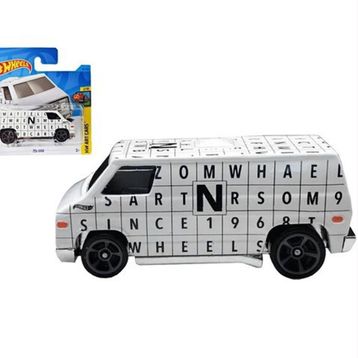 Hot Wheels HKH46 Tekli 70s Van Oyuncak Araba